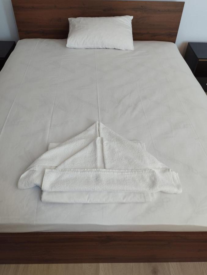 Alfa Guest Rooms With Parking Várna Kültér fotó