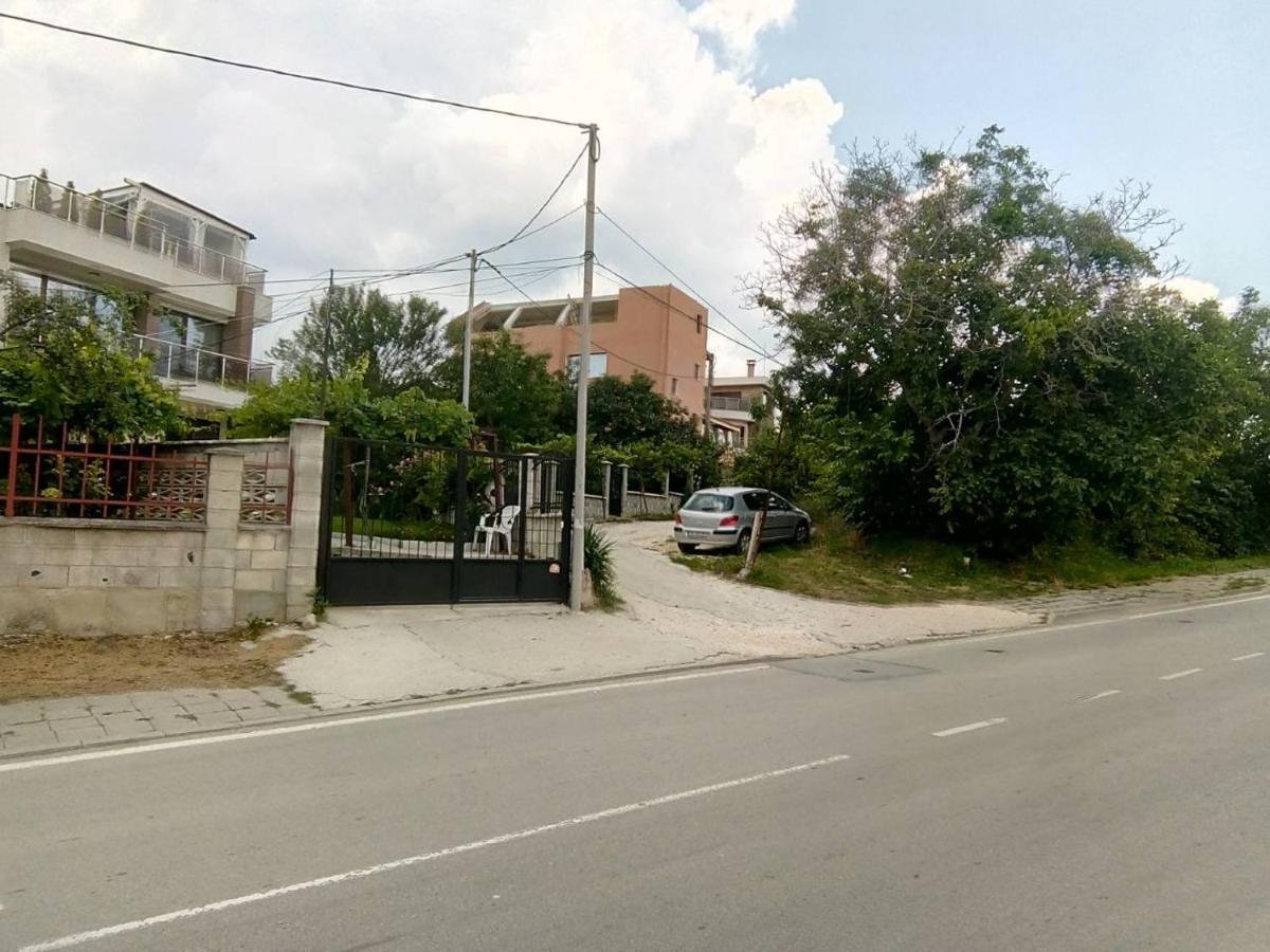Alfa Guest Rooms With Parking Várna Kültér fotó