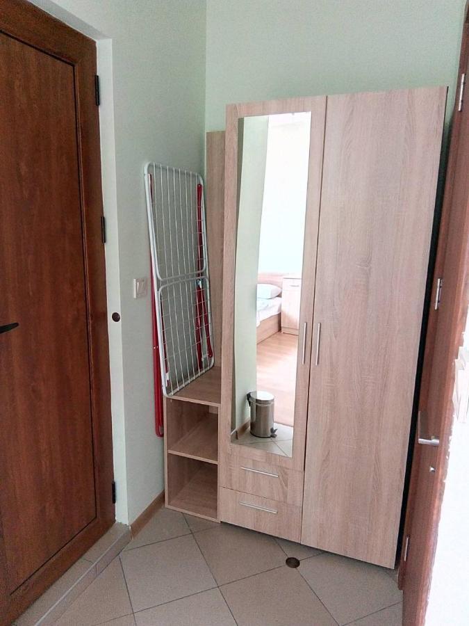 Alfa Guest Rooms With Parking Várna Kültér fotó