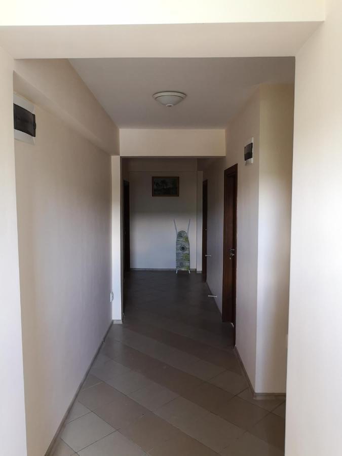 Alfa Guest Rooms With Parking Várna Kültér fotó